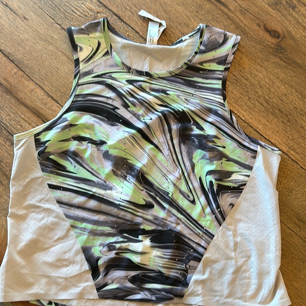 Lululemon Lightweight Tank